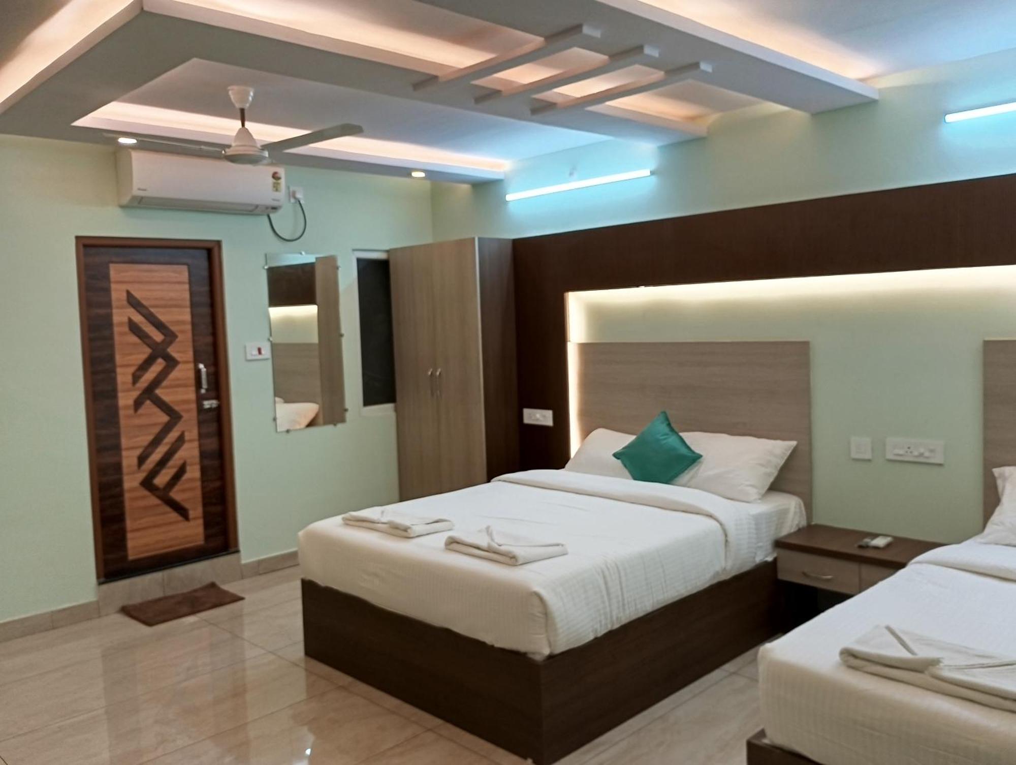 Malar Park Hotel Tiruvannámalaj Kültér fotó